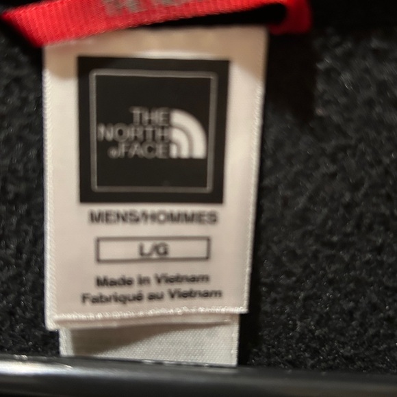 North Face Quarter Zip Fleece Pullover - Picture 3 of 5